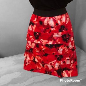 Larry Levine Red Floral Ruffle Layer Skirt Size 10 Cotton/Spandex/Polyester